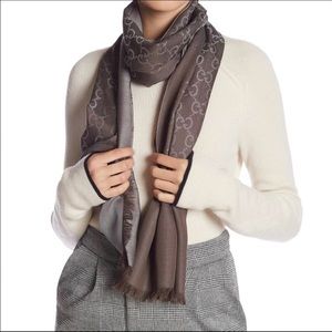 Gucci Sciarpa Monogram Reversible Scarf